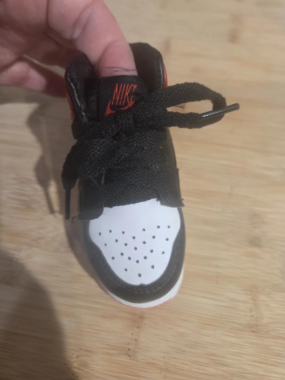 New Nike (Jordan) Power Bank. Real Leather Shoe 8000 Mah